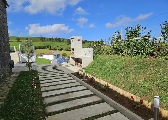 בית נופש Casa Do Cinzeiro, Acores - With Private Pool!