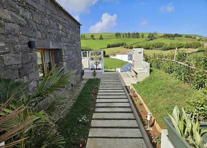 Dom wakacyjny Casa Do Cinzeiro, Acores - With Private Pool! *